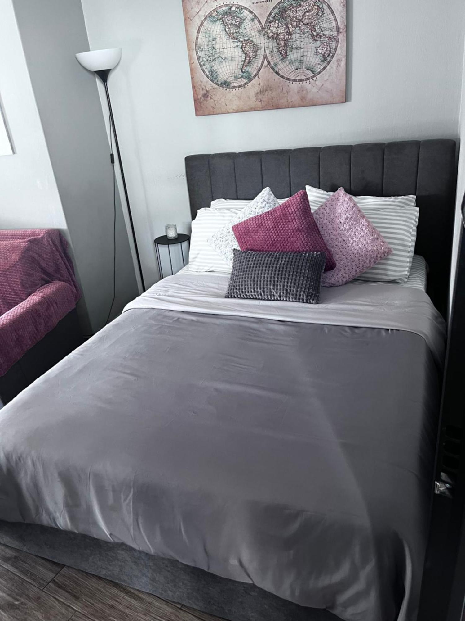 Cozy Studio Apartment In The Heart Of Atena Exterior foto